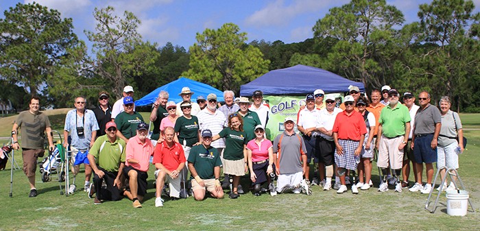 golfclinic_grup_foto_web amputee golfers group photo on golf course
