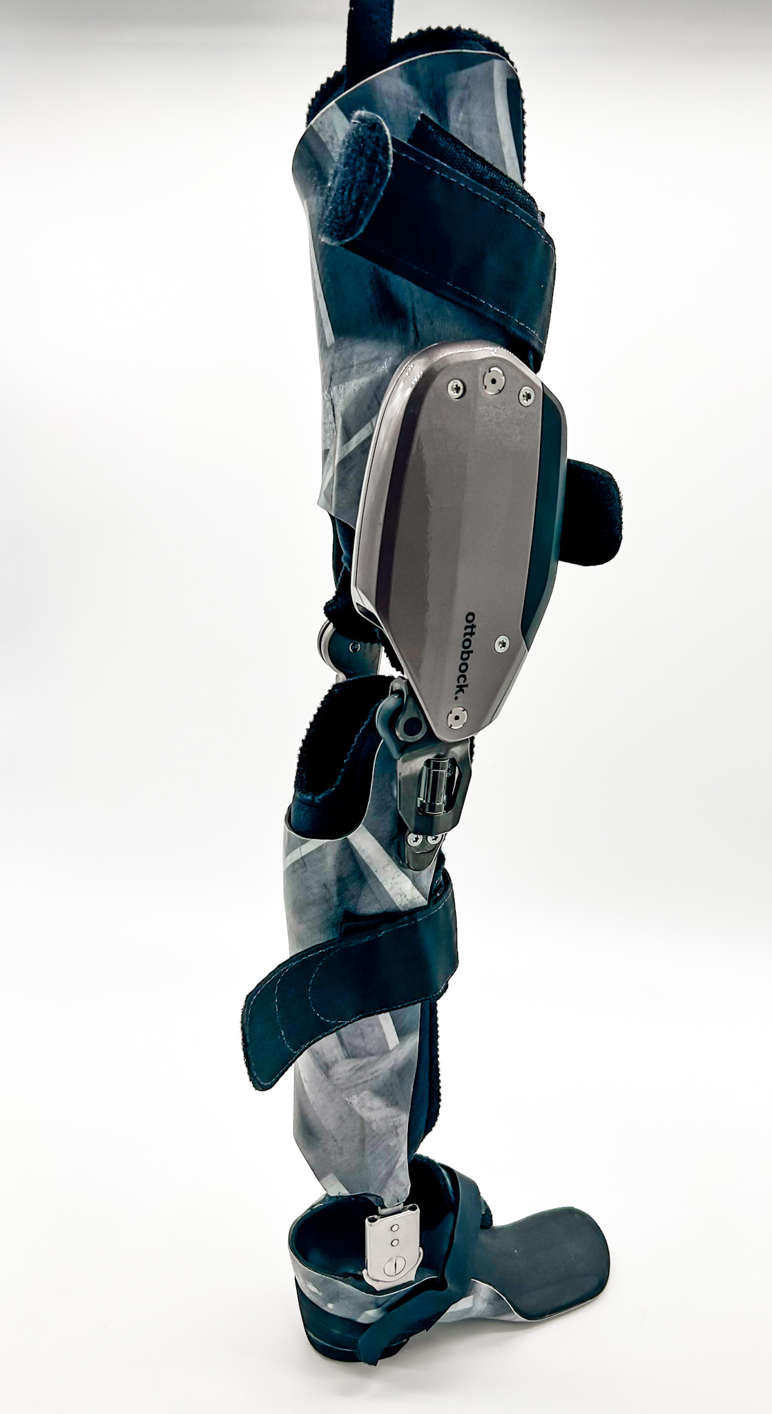 Ottobock C-brace photo Black and Gray custom KAFO