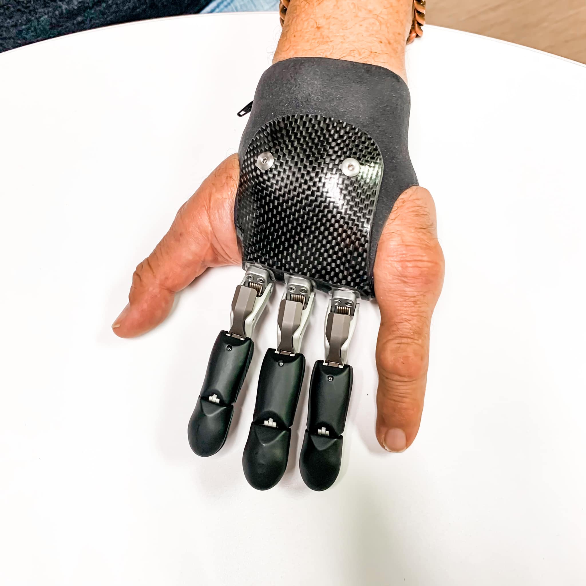 Naked Prosthetics Grip lock palm down